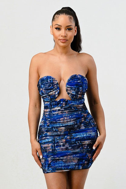 DEEP OCEAN PRINT MINI BODYCON DRESS See size chart under “more details” The Fashion Celestial
