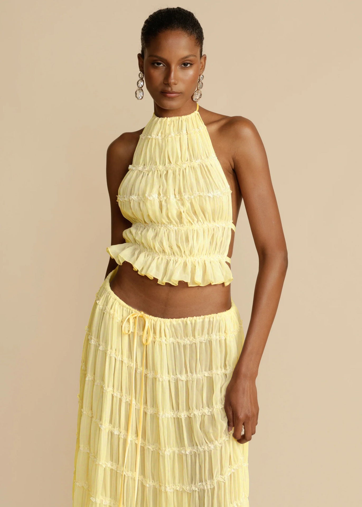 🌴 2-Piece Women's Beachwear Set – Sleeveless Halter Crop Top FitiqueFit