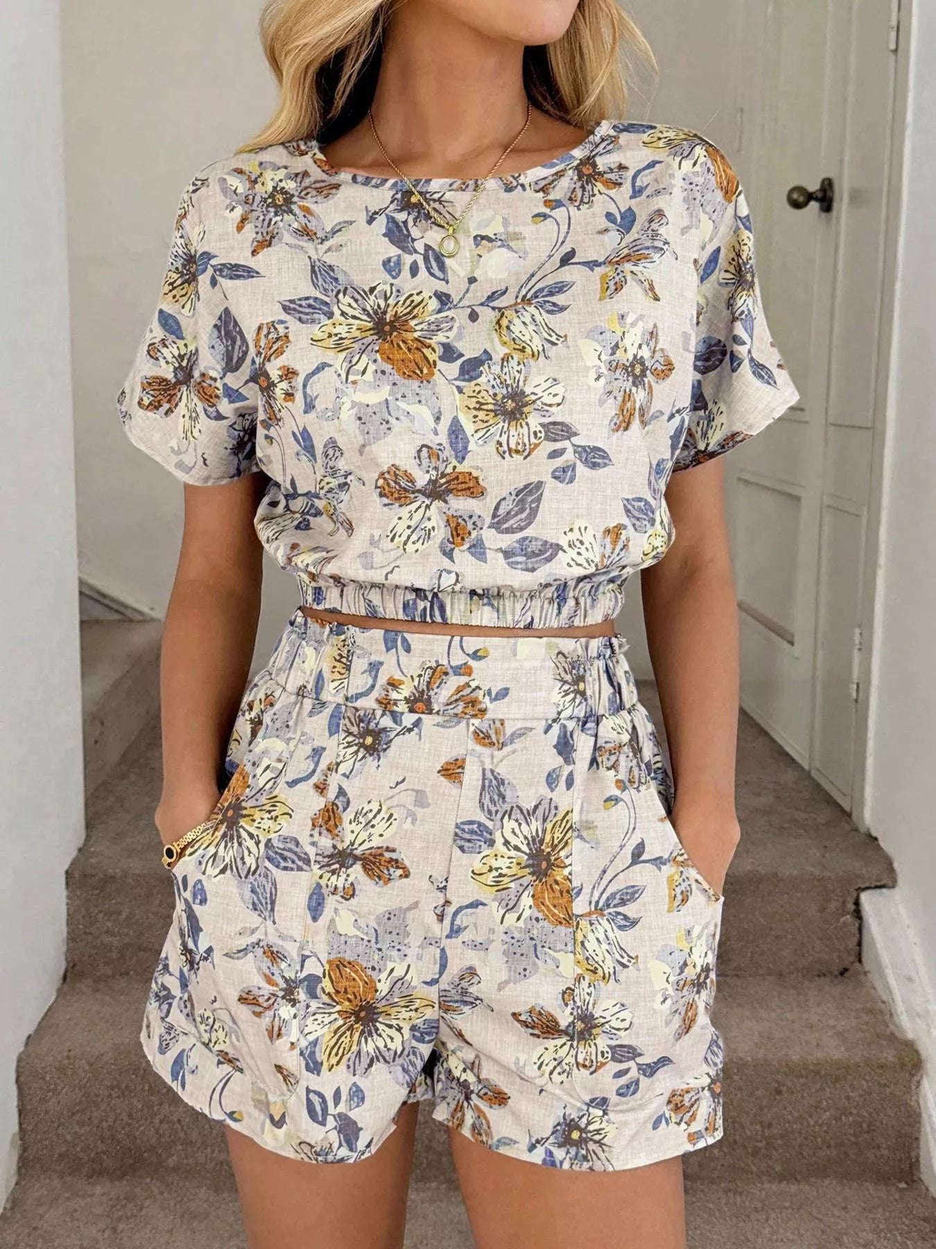 Floral Print Crop Top and Shorts Set New Era Fashion LLc