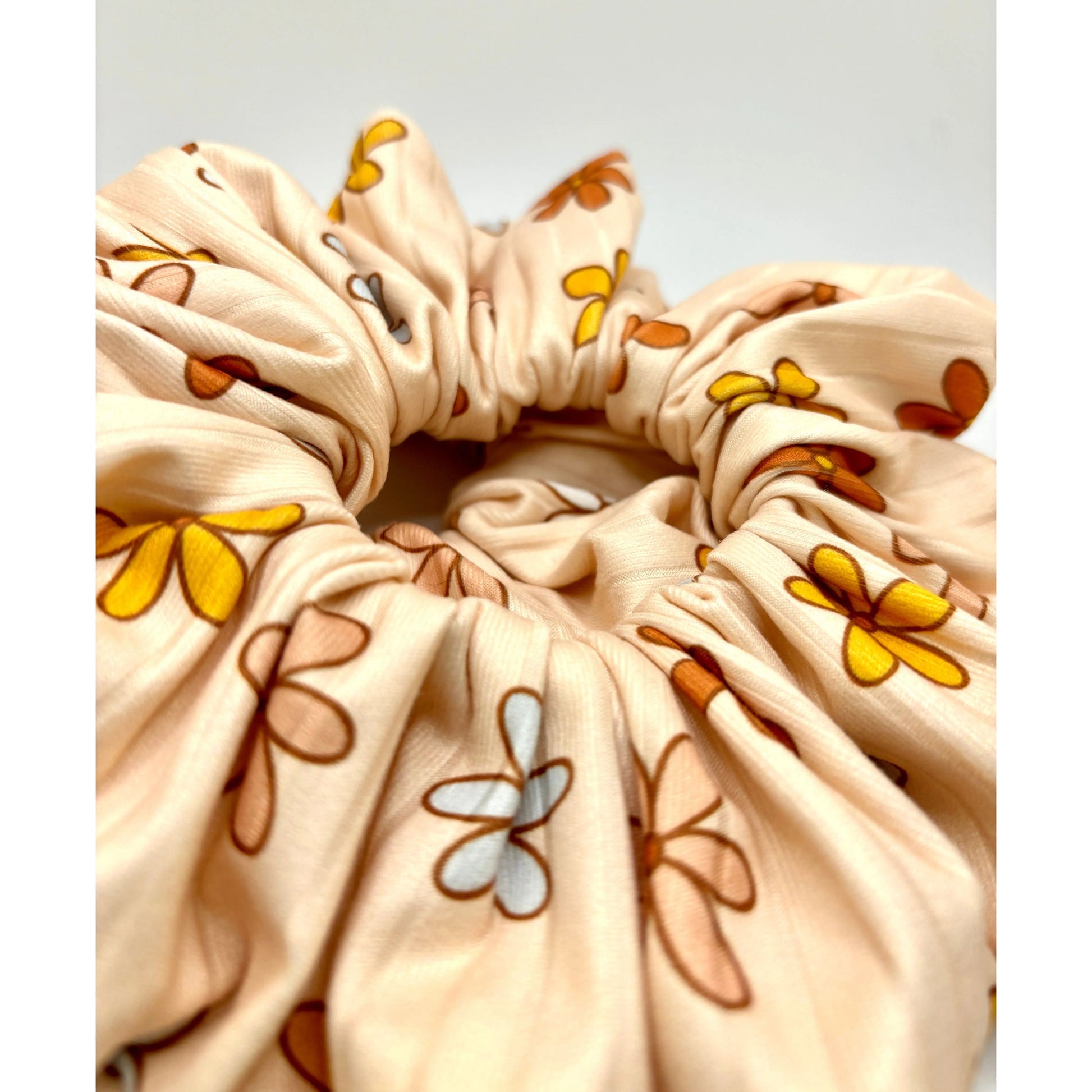 Retro Flower Summer Ribbed Scrunchie Enchanted Scrunch
