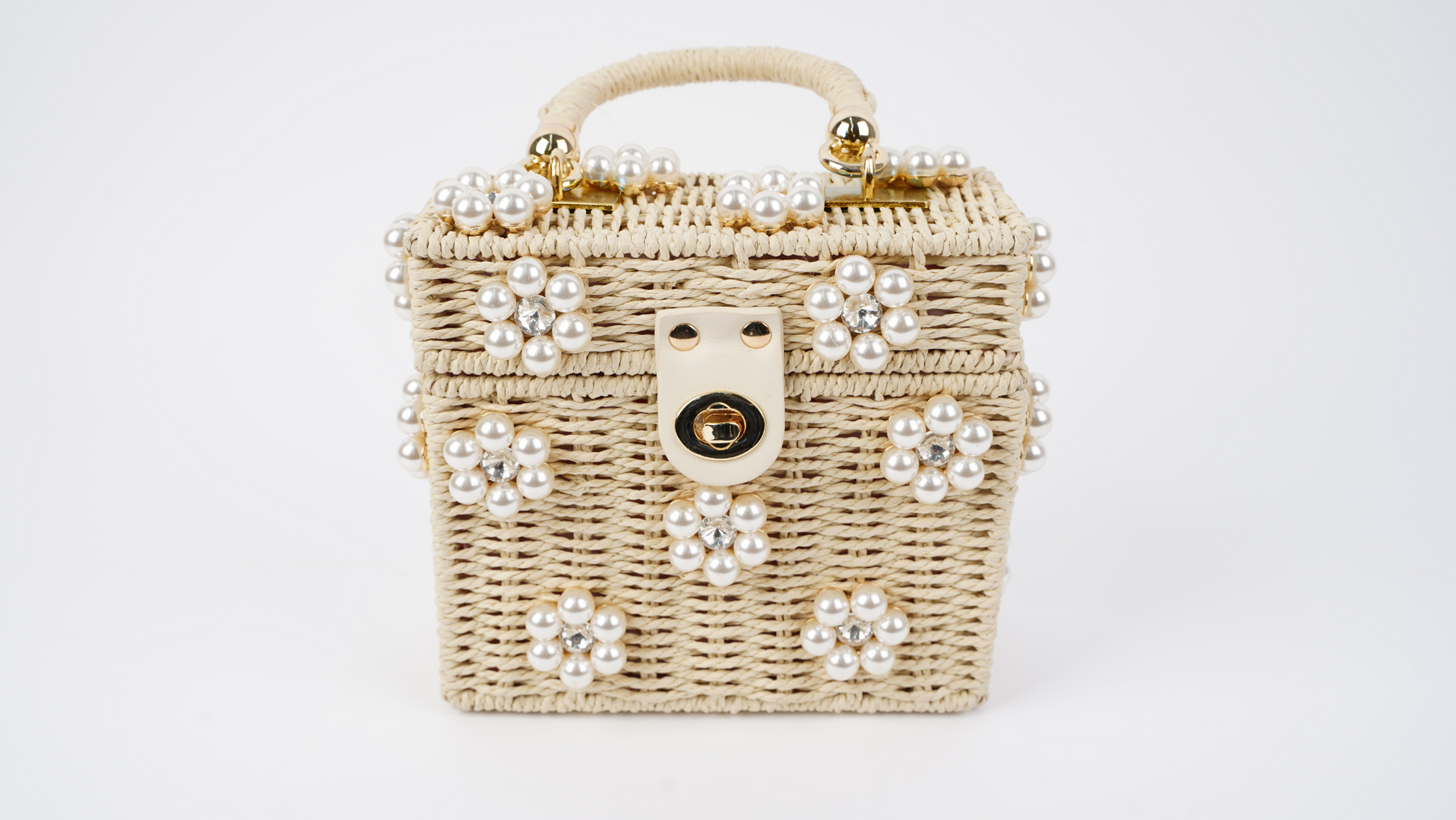 Pretty in Pearls By Jenna Lee