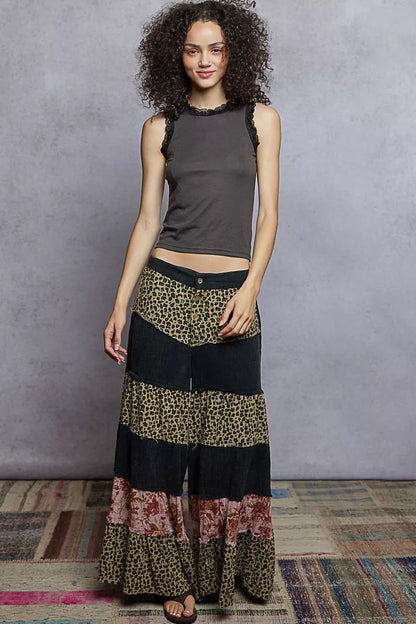 POL Round Neck Cropped Tank with Lace Trim Montret
