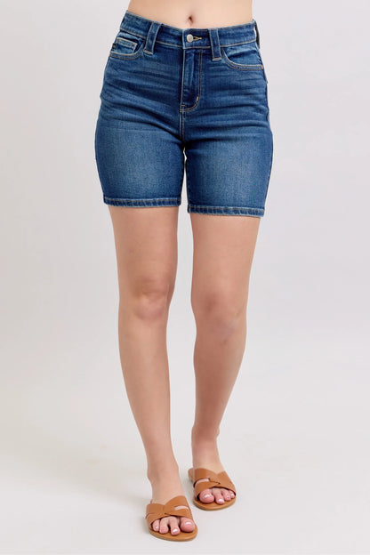 Judy Blue Full Size High Waist Bermudas Jeans W/ Back Flap Pockets Plus Size New Era Fashion LLc