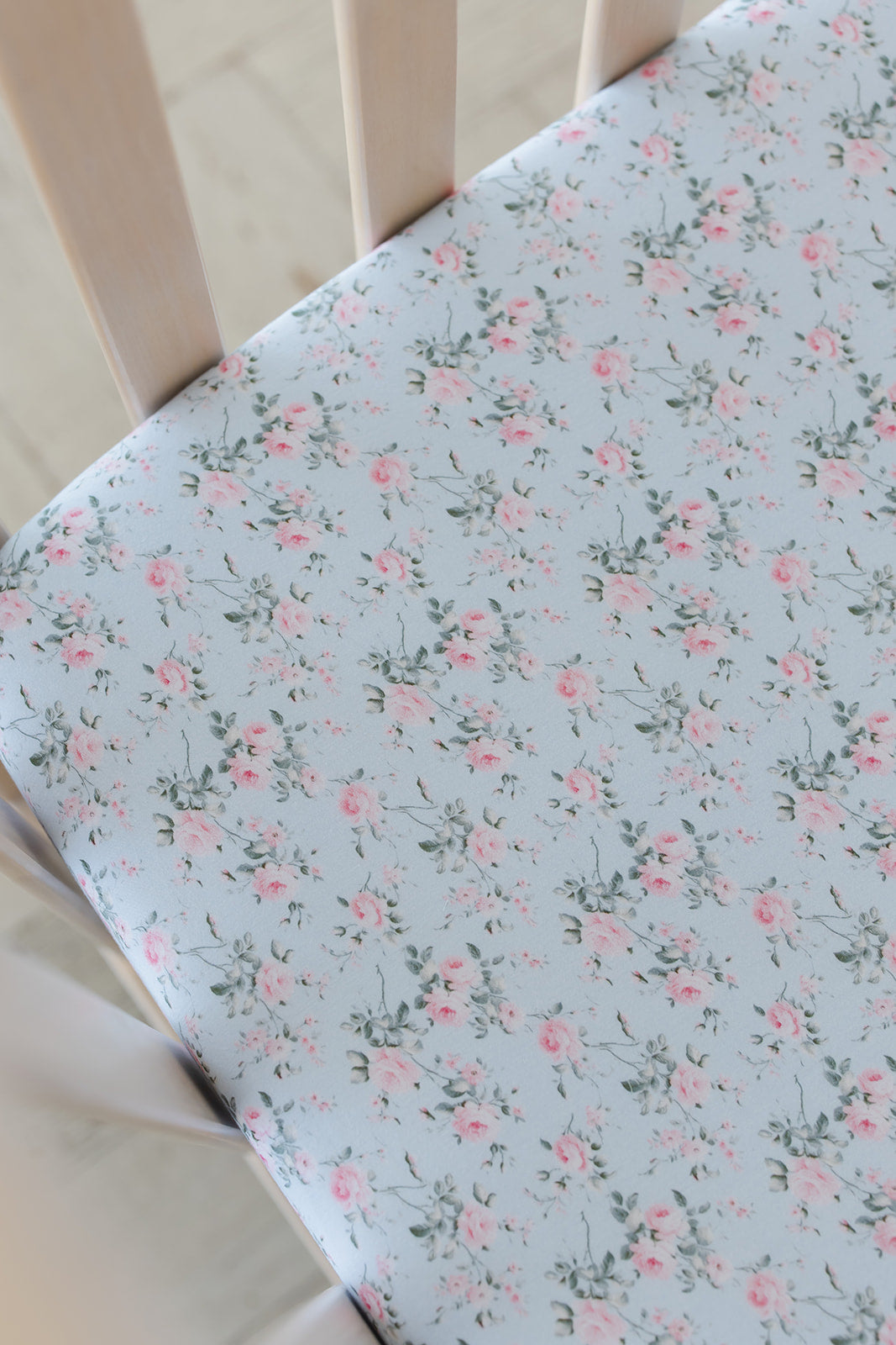 Eloise - Crib Sheet Blush Lotus