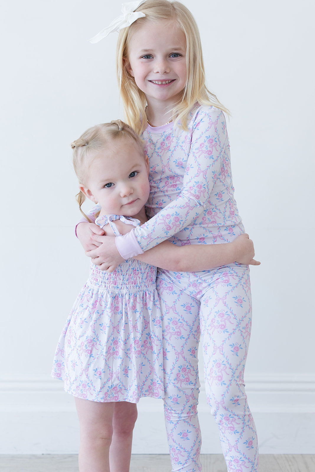 Charlotte - Set Blush Lotus