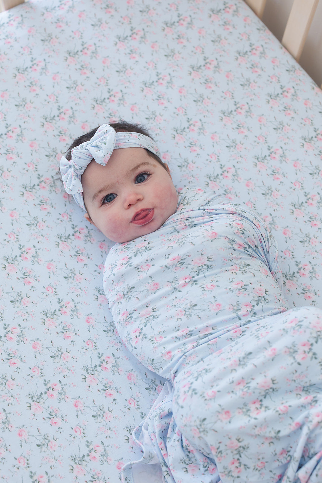 Eloise - Lightweight Blanket Blush Lotus