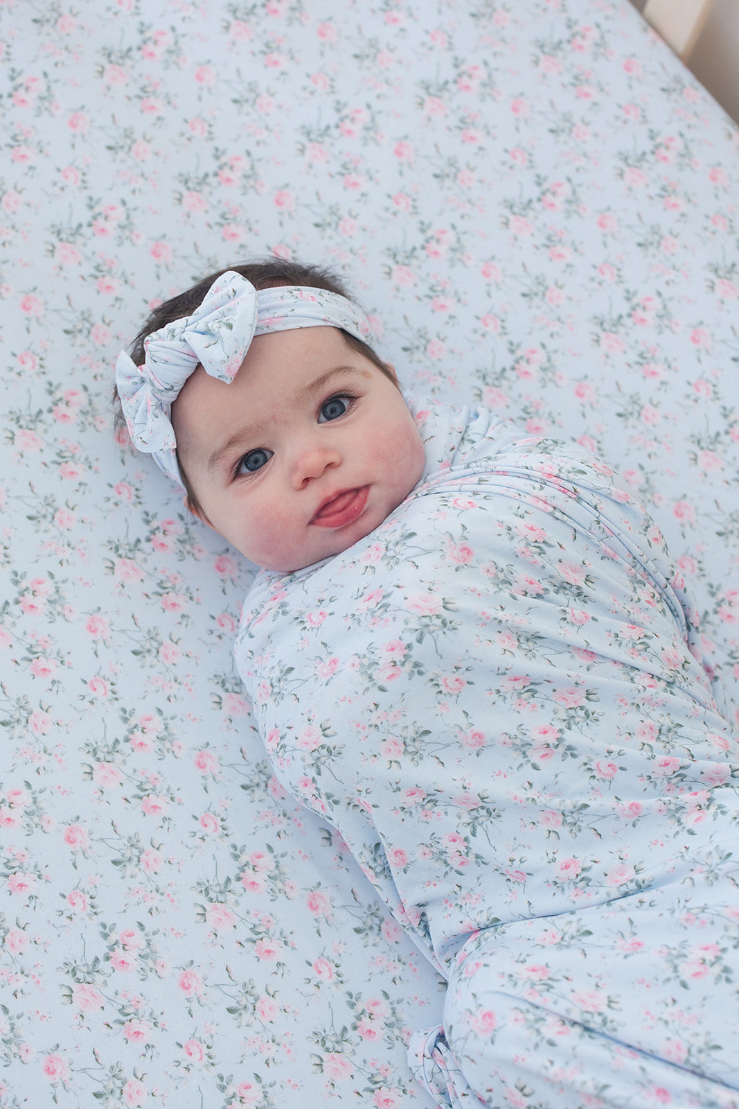 Eloise - Lightweight Blanket Blush Lotus