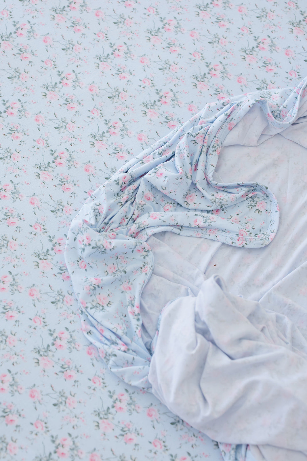 Eloise - Lightweight Blanket Blush Lotus