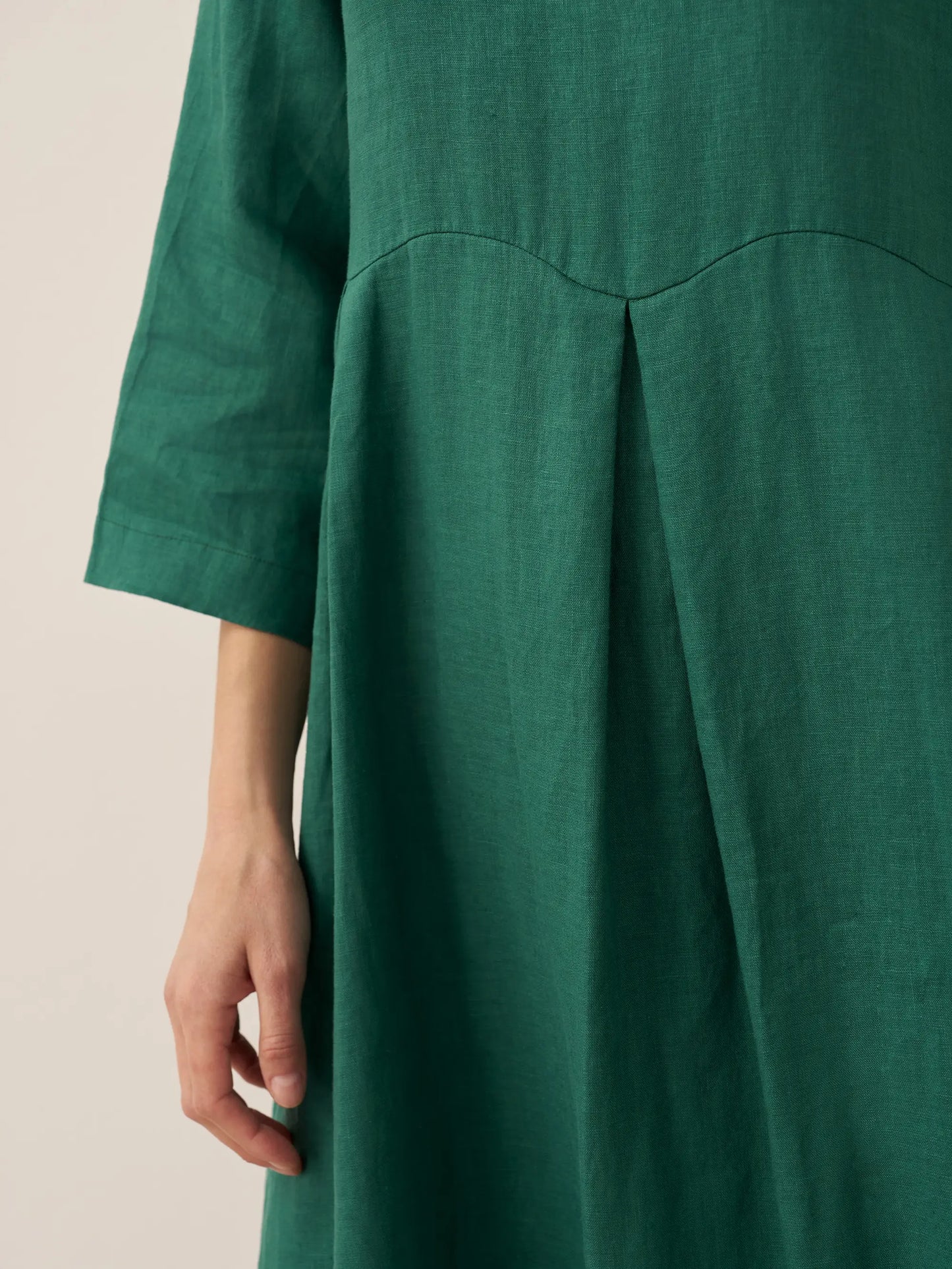 100% Linen Bateau Neck Pleated Maxi Dress ABIGAIL LINTICO