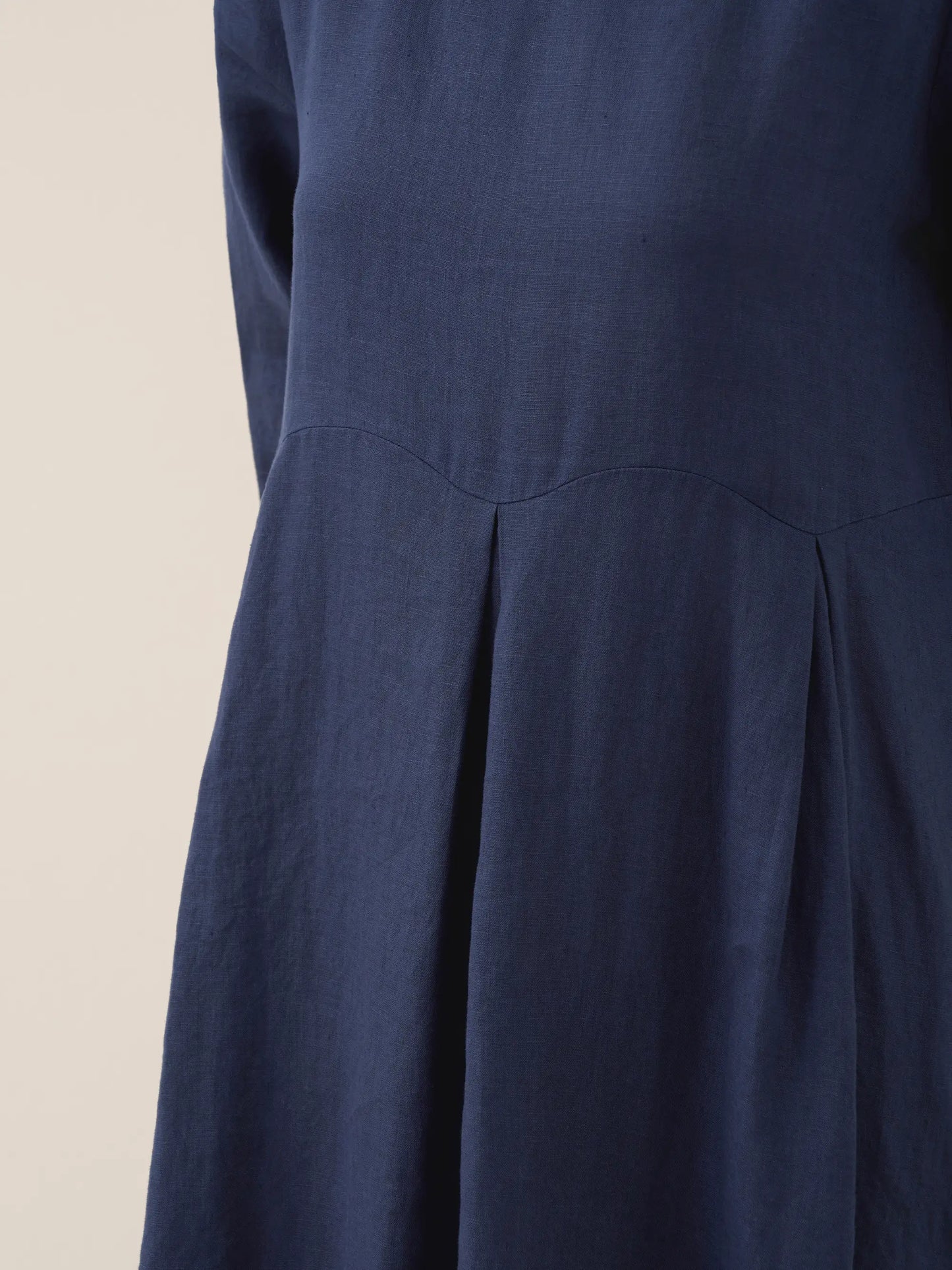 100% Linen Bateau Neck Pleated Maxi Dress ABIGAIL LINTICO