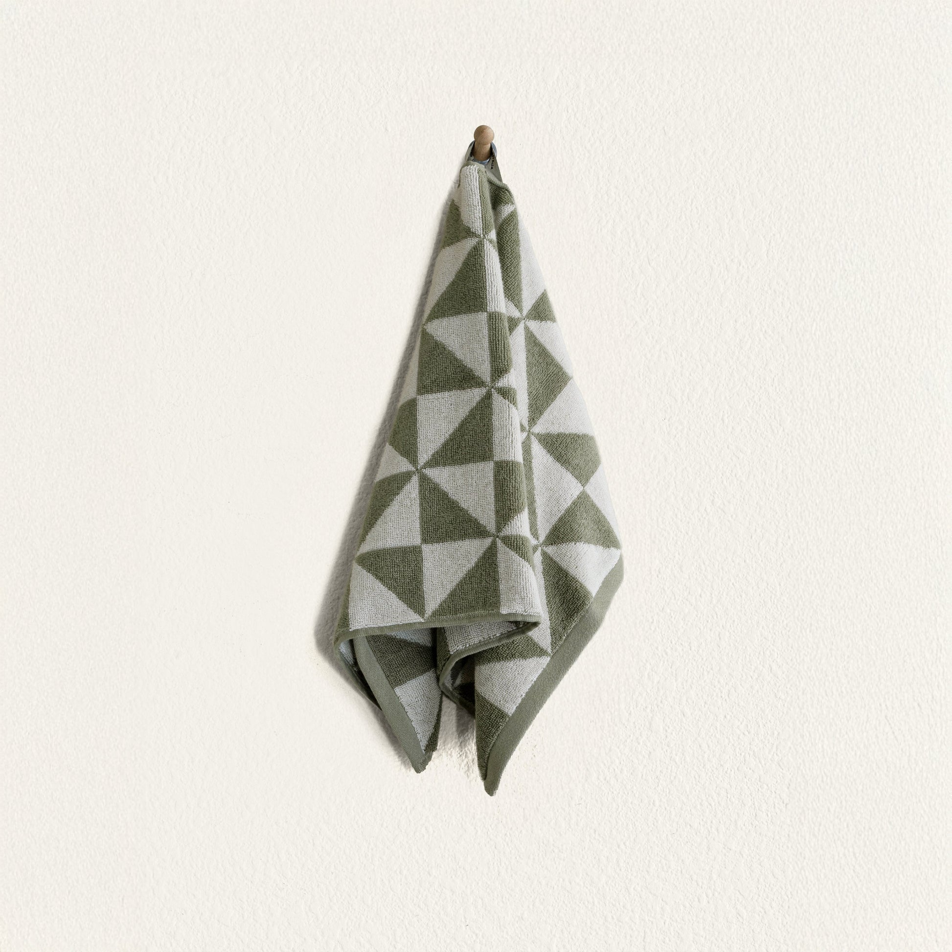 Umbra Beach Towel Italic