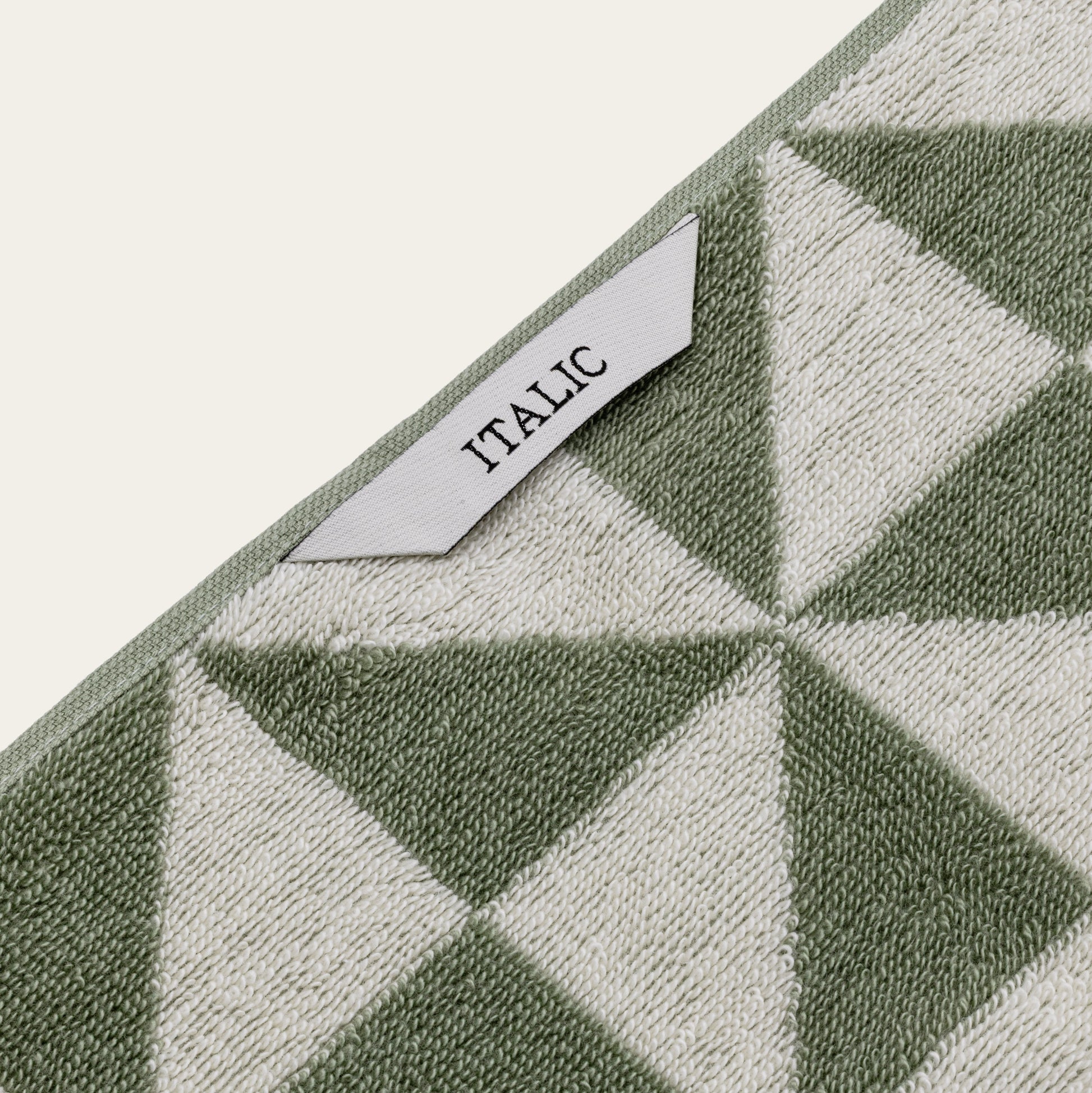 Umbra Towels Italic