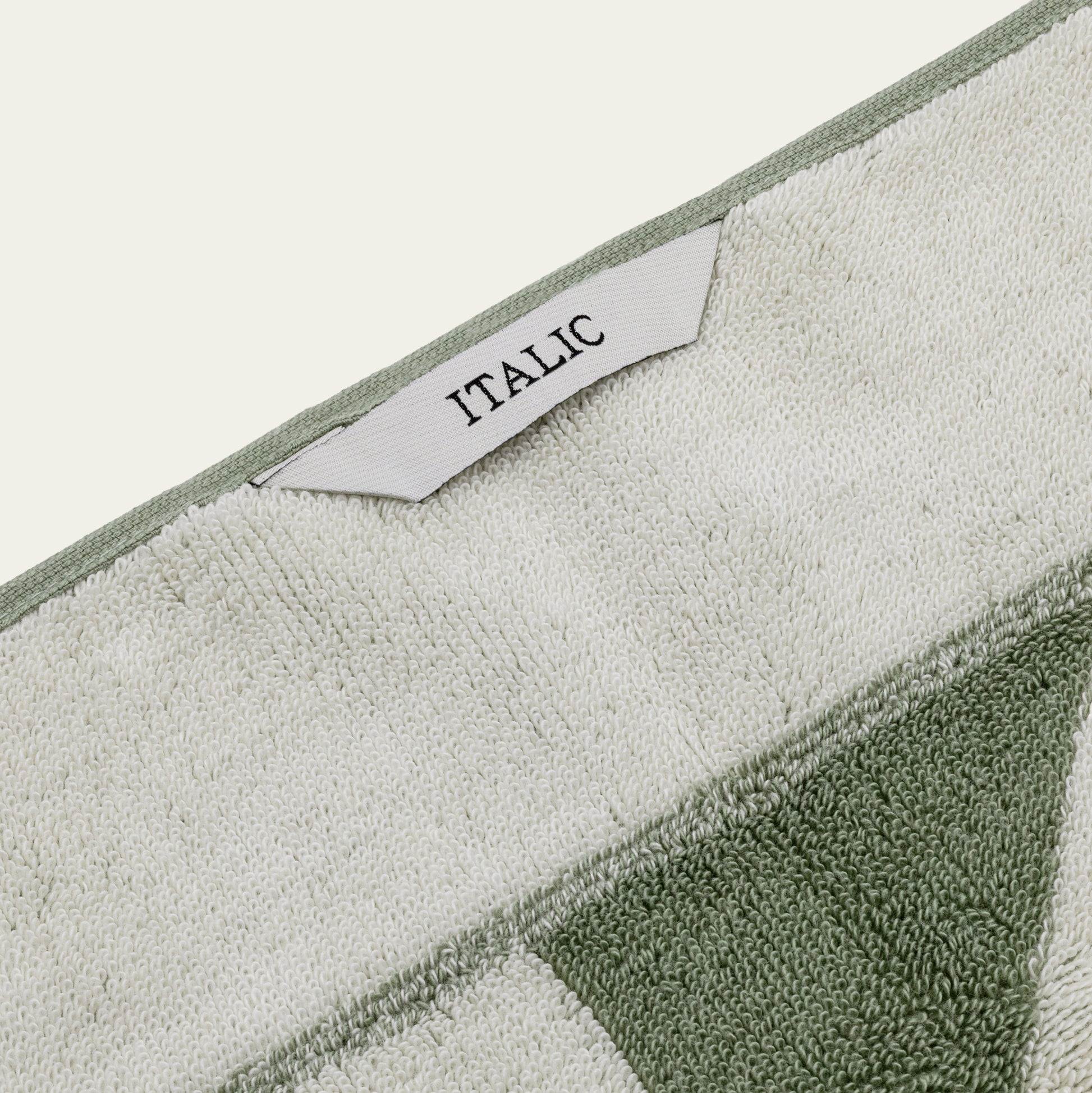 Umbra Beach Towel Italic
