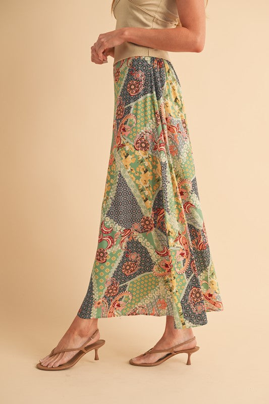 Bradyn Print Skirt See size chart under “more details” The Fashion Celestial
