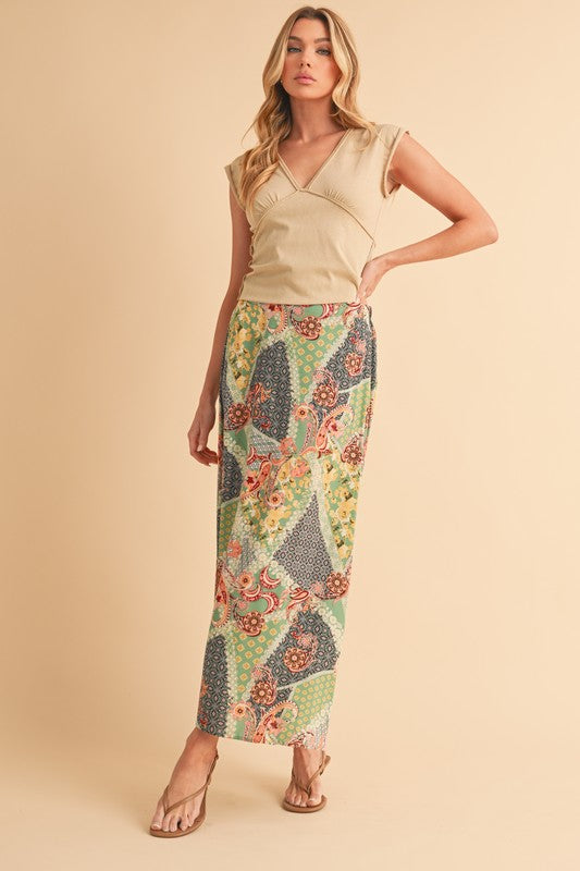 Bradyn Print Skirt See size chart under “more details” The Fashion Celestial