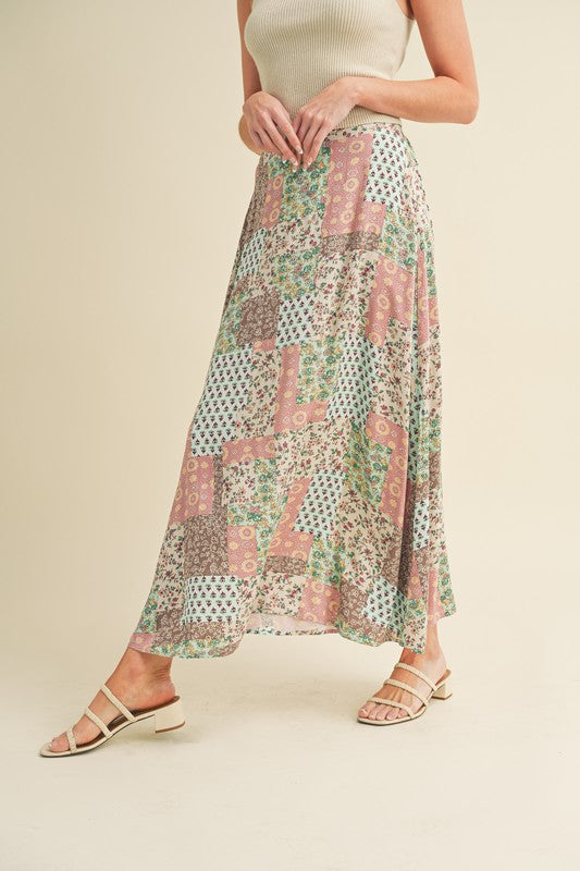 Bradyn Print Skirt See size chart under “more details” The Fashion Celestial