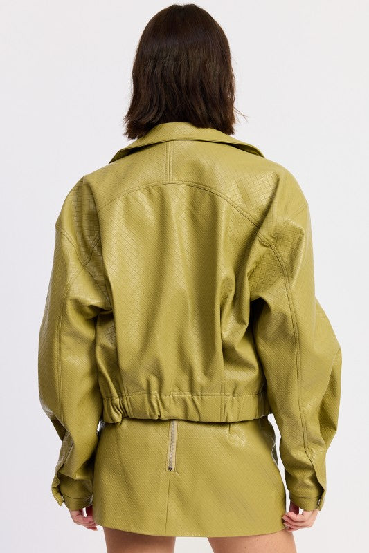 CROPPED JACKET WITH COLLAR AND ZIPPER See size chart under “more details” The Fashion Celestial