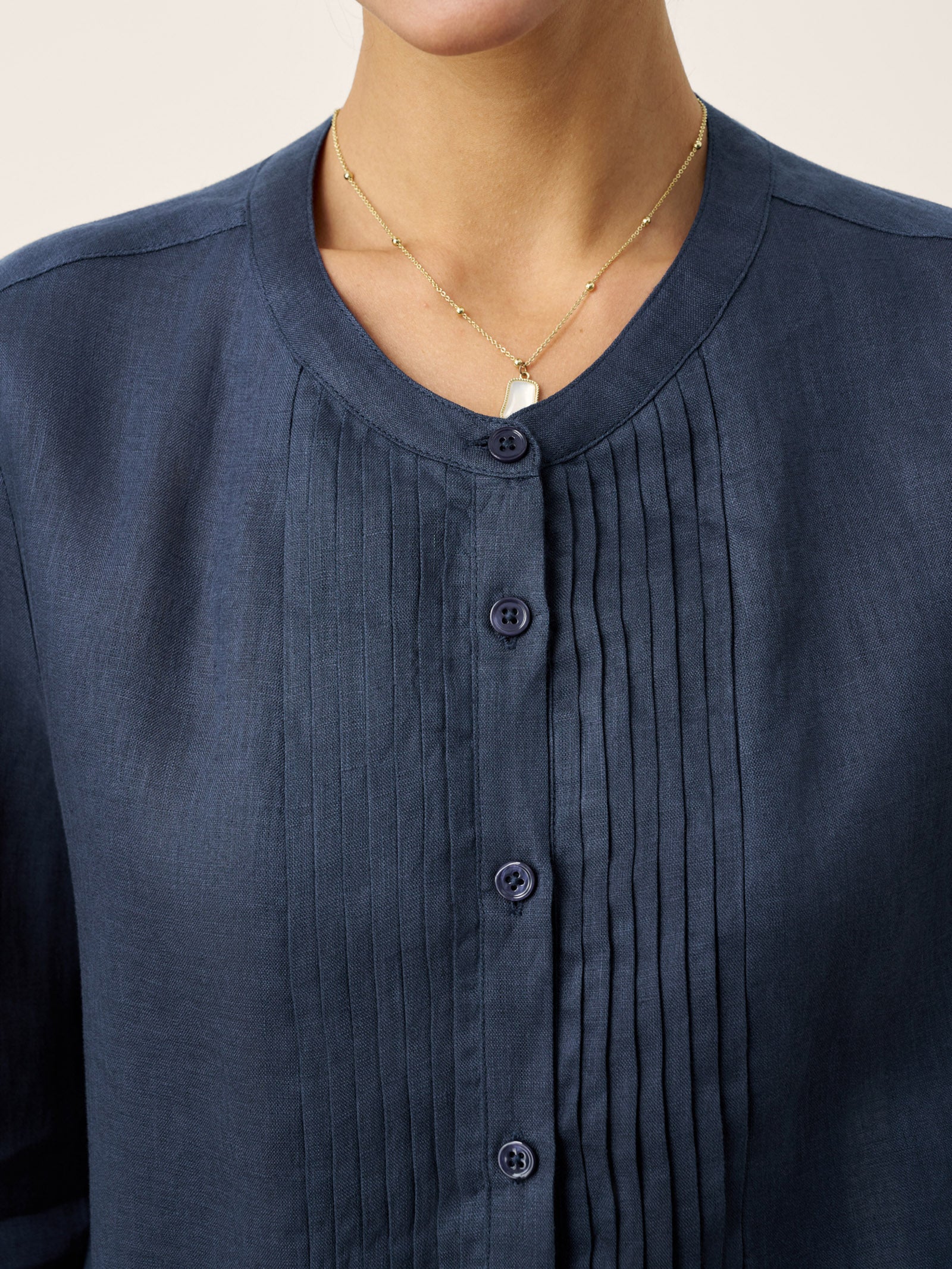 100% Linen Sculpted Accordion Pleat Crew Neck Shirt RANA LINTICO