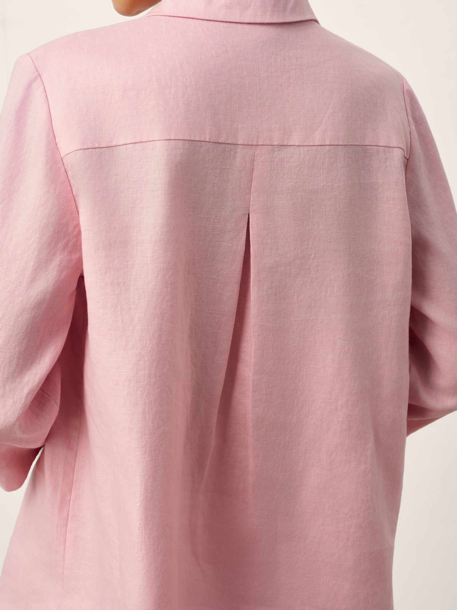 100% Linen Layered Lapel V-neck Sculpted Front Pleat Longline Top ODALYS LINTICO
