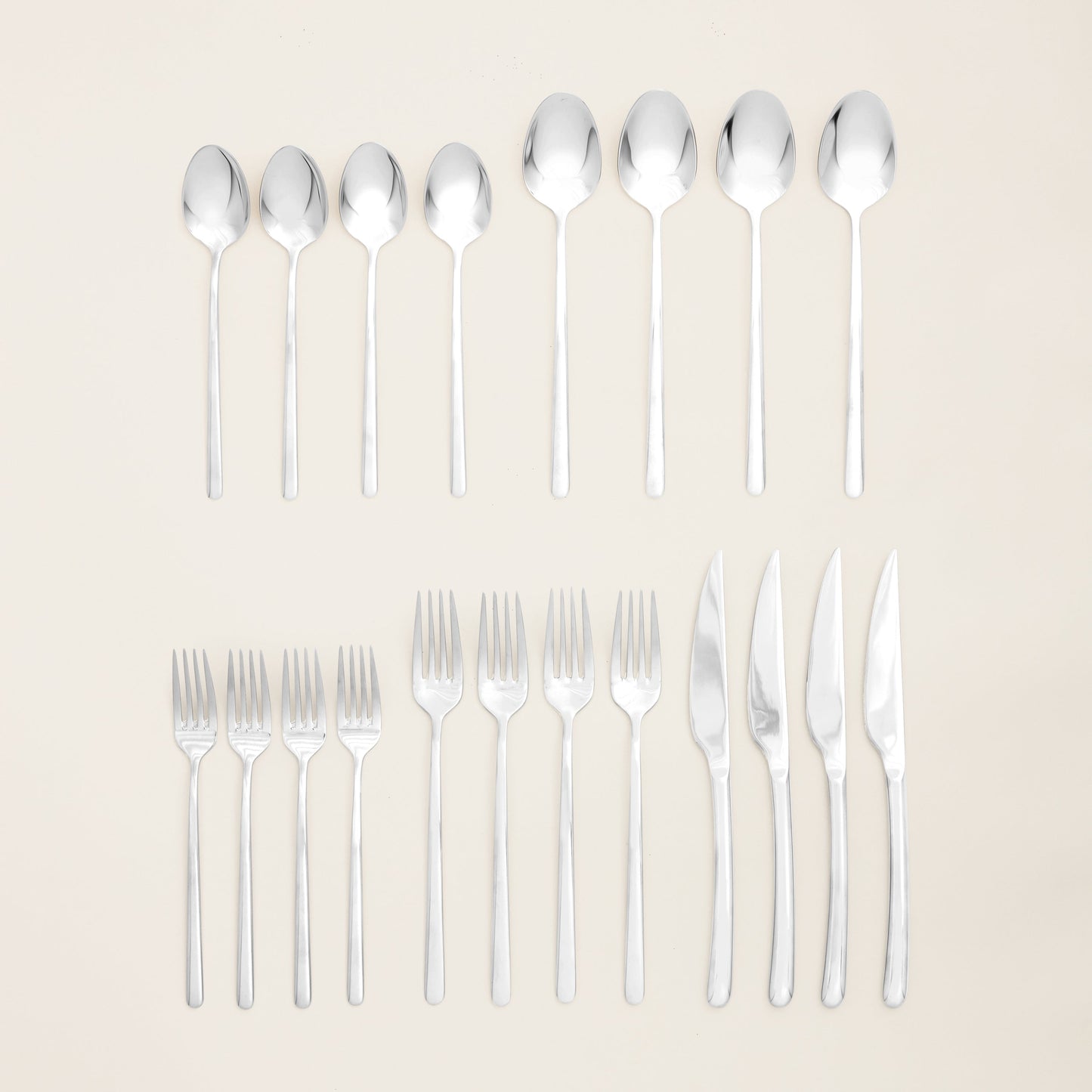 Emilia Mirror 20-Piece Flatware Set Italic