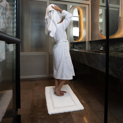 Ultraplush Skid-Resistant Bath Mat Italic