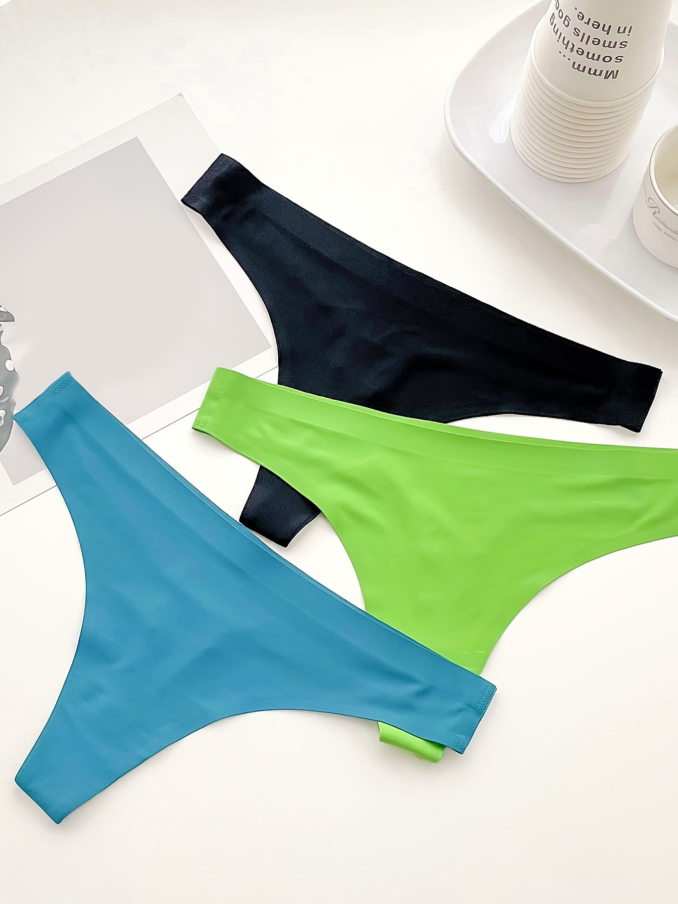 7P7008# Thin Breathable Comfortable Seamless Low-Rise Thong Panties, Seven-Pack NovaCart
