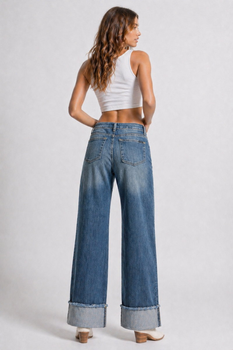 Venta Stud Low Rise Cuffed Jean GJG DENIM