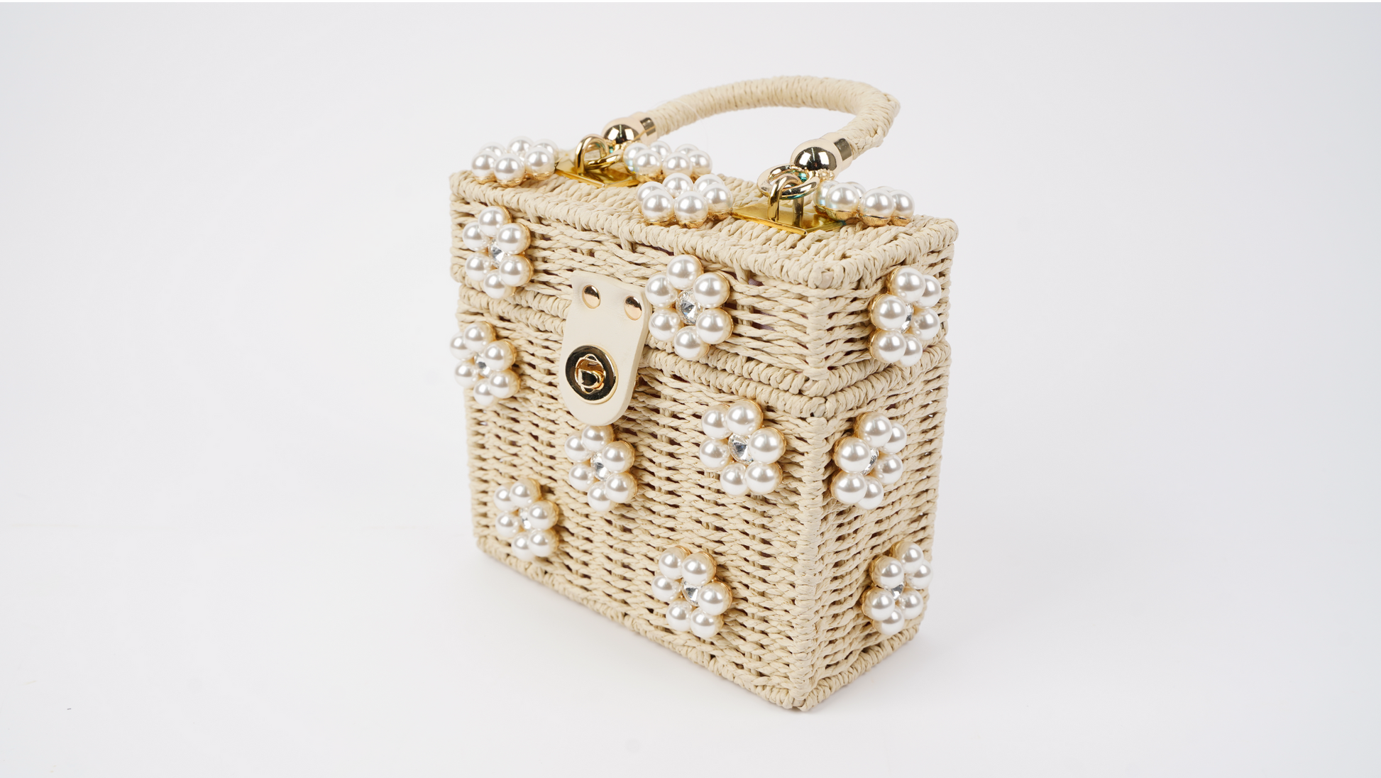 Pretty in Pearls By Jenna Lee