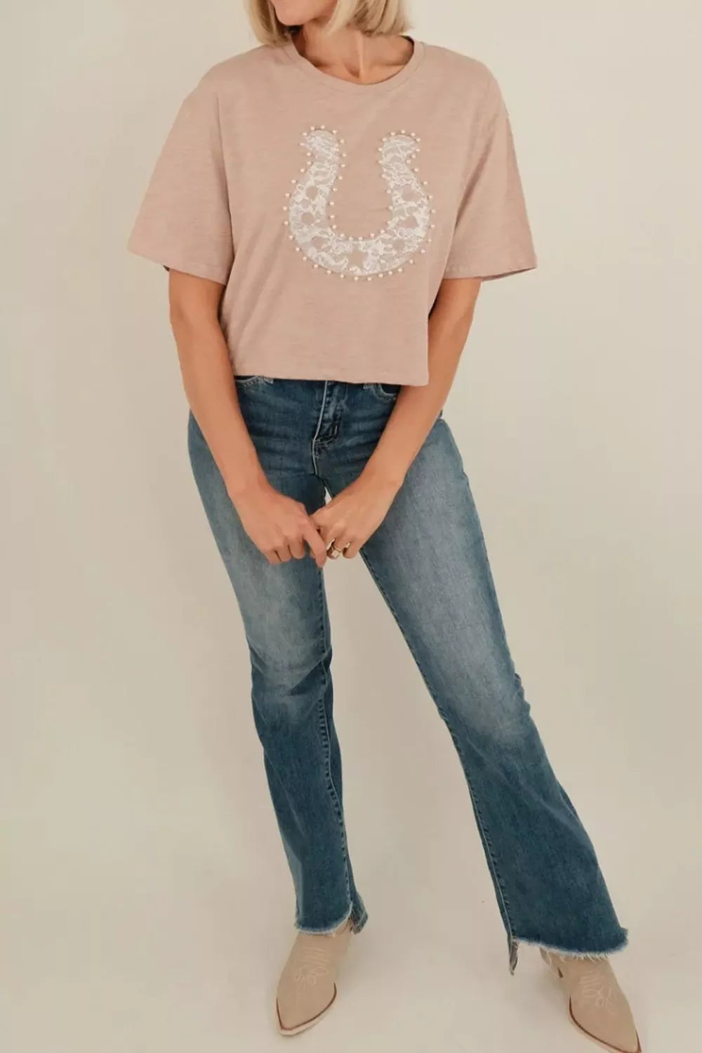 Horseshoe Lace Pearl Detail T-Shirt New Era Fashion LLc