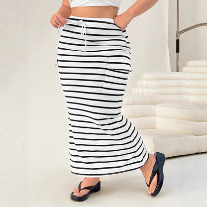 Knitted Simple Pocket Slim-fit Hip Skirt Grayceful LLC