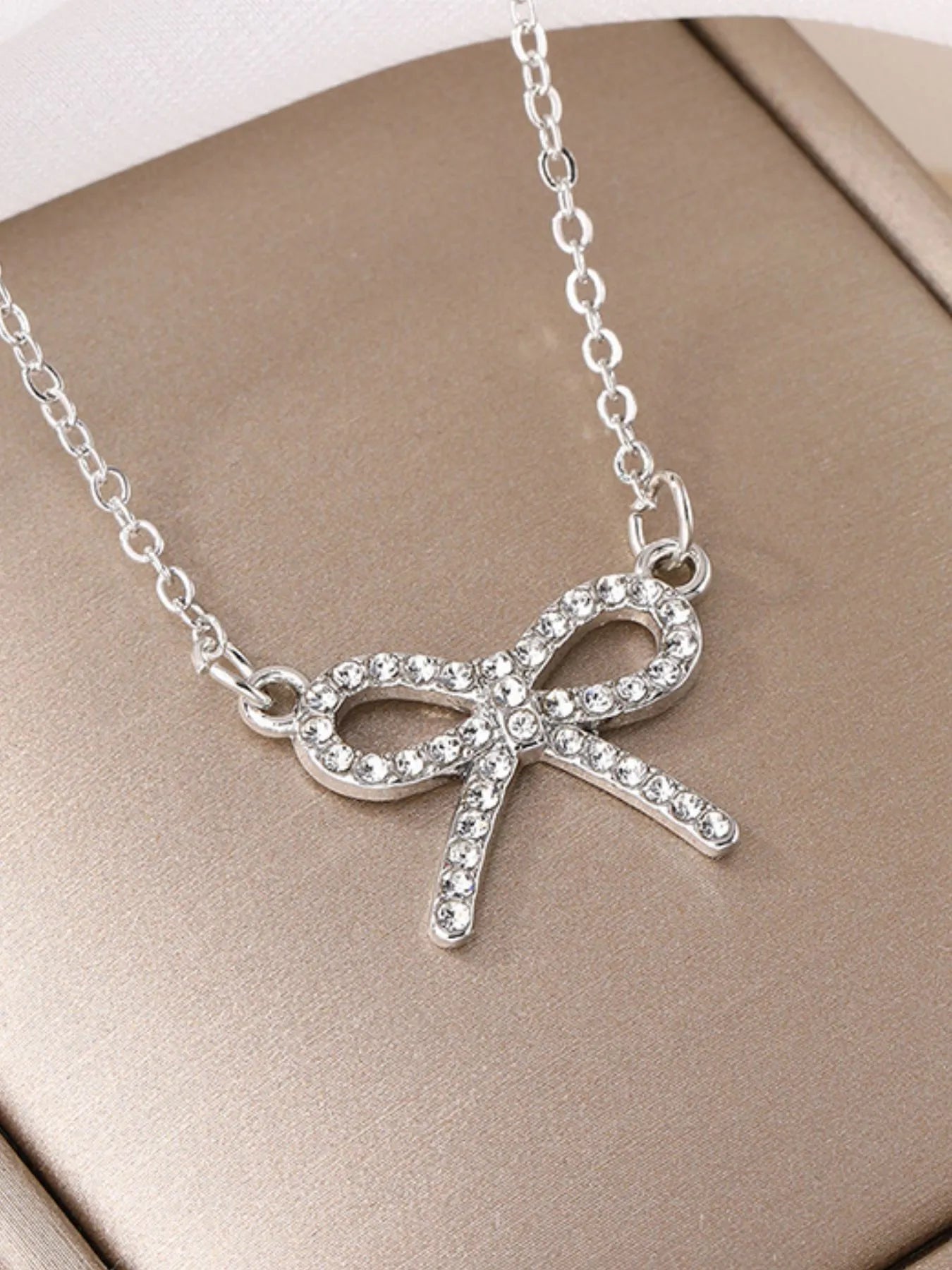 The GlimmerKnot Necklace Ivory Embers
