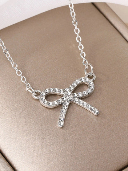 The GlimmerKnot Necklace Ivory Embers