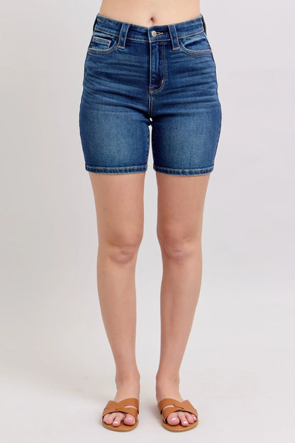 Judy Blue Full Size High Waist Bermudas Jeans W/ Back Flap Pockets Plus Size New Era Fashion LLc