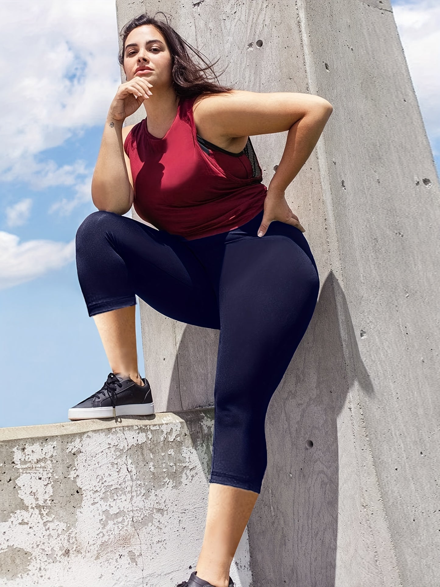 Women'S Plus Size Capri Leggings, High Waist Tummy Control, 4X Stretch, Pocket Detail, Solid Black, Knit Fabric, Polyester 92%, Spandex 8%, 210g/m², All Season Skinny Yoga Pants NovaCart
