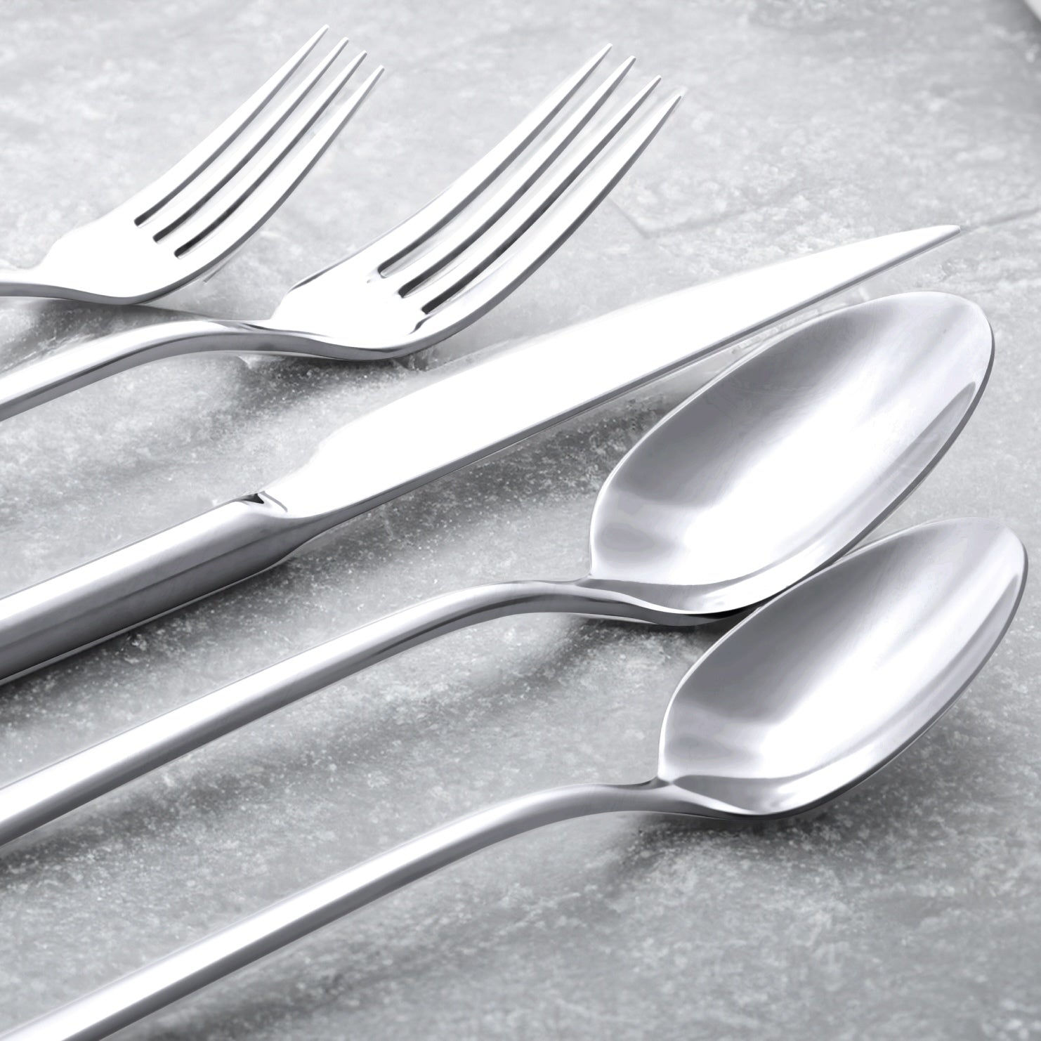 Emilia Mirror 20-Piece Flatware Set Italic