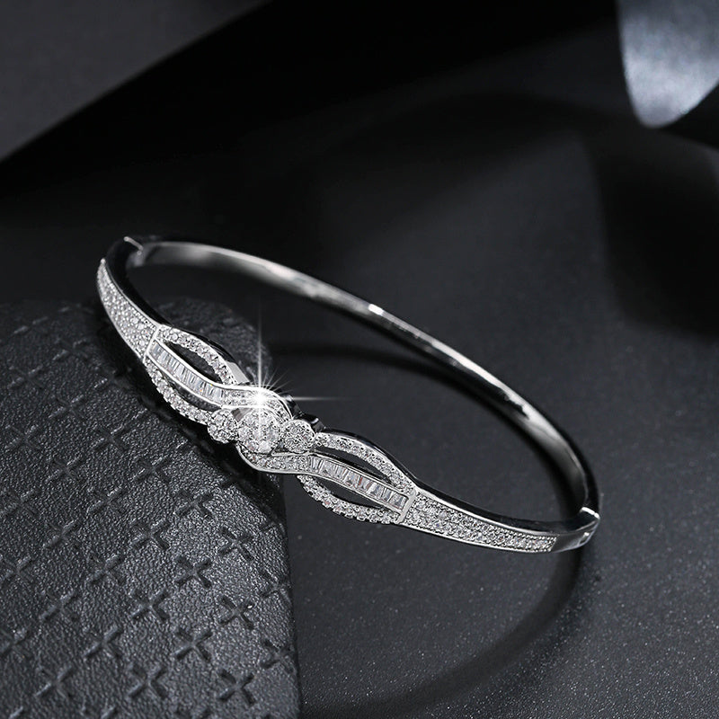 Starry Sky Bracelet: European and American Fashion Elegant Synthetic Zirconia Bracelet NovaCart