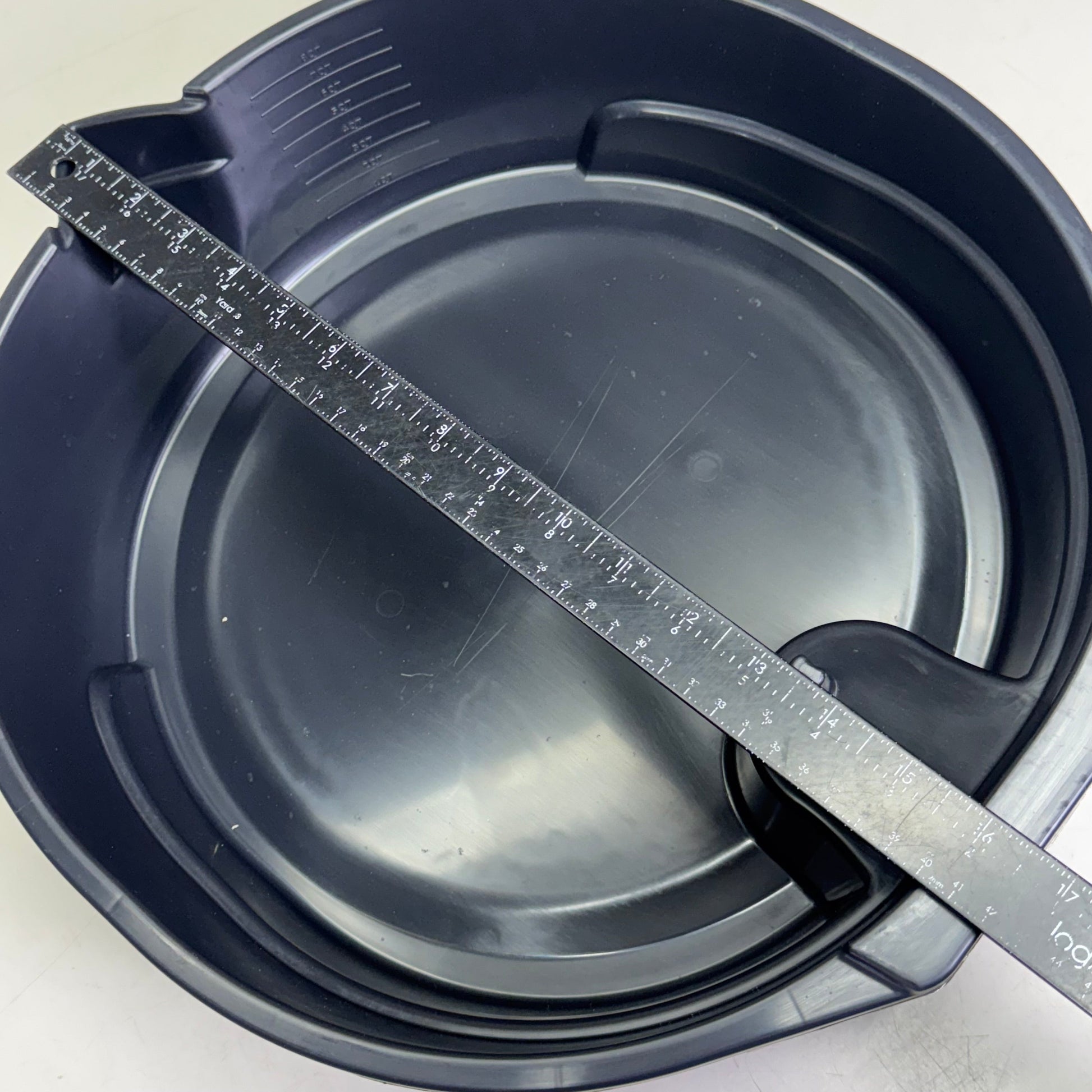 FLOTOOL (12 PACK) 8 Quart Drain Pan Sz 16.5” L x 15” W x 4” H, Black 42108MI PayWut