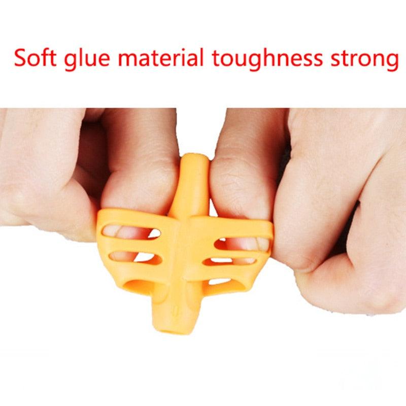 3Pcs/Set Soft Silica Pencil Grasp Two-Finger Gel Pen Grips Children Writing Training Correction Tool Pens Holding for Kids Gifts Children's School Supplies Triangular Correction Children's Writing Tool Stevvex