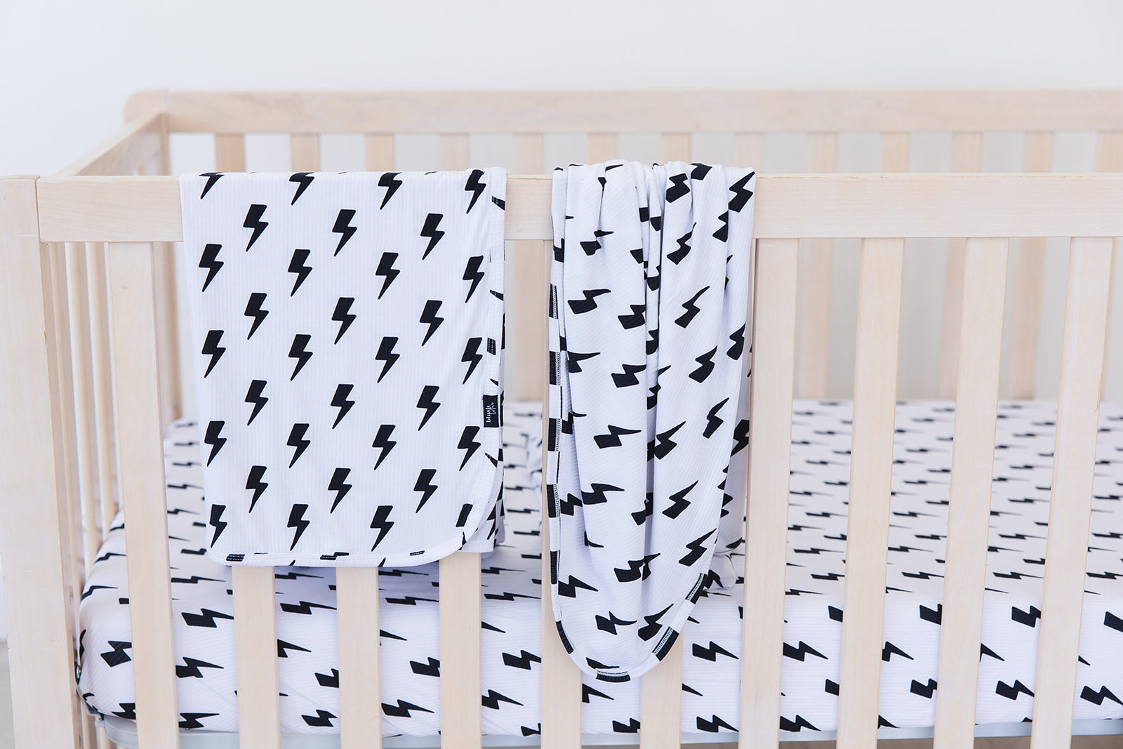 Bowie (ribbed) - Crib Sheet Blush Lotus