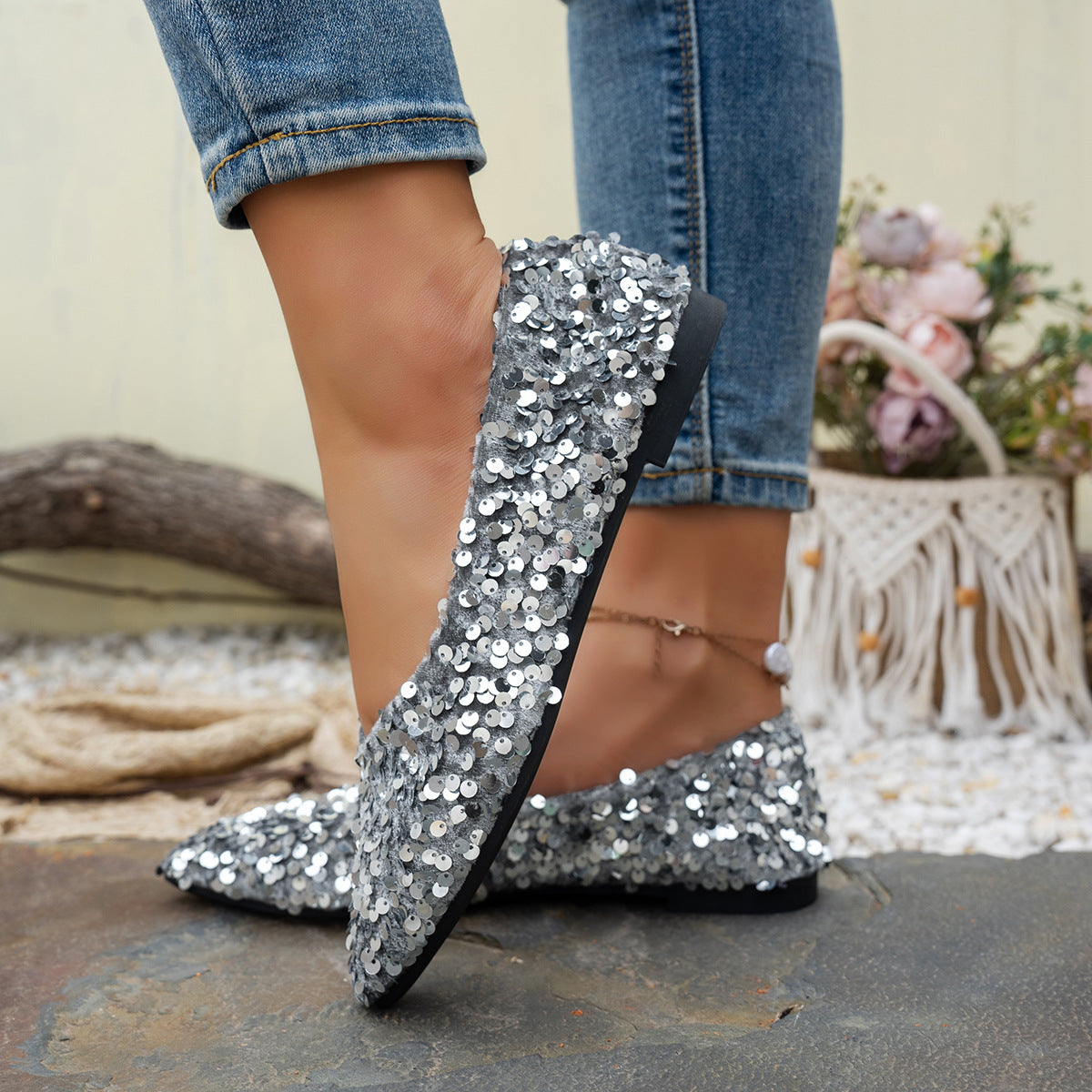 Women’s Pointed-Toe Flat Casual Shoes – Stylish Everyday Sneakers FitiqueFit