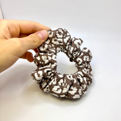 Mini Hazel Cheetah Ribbed Scrunchie Enchanted Scrunch
