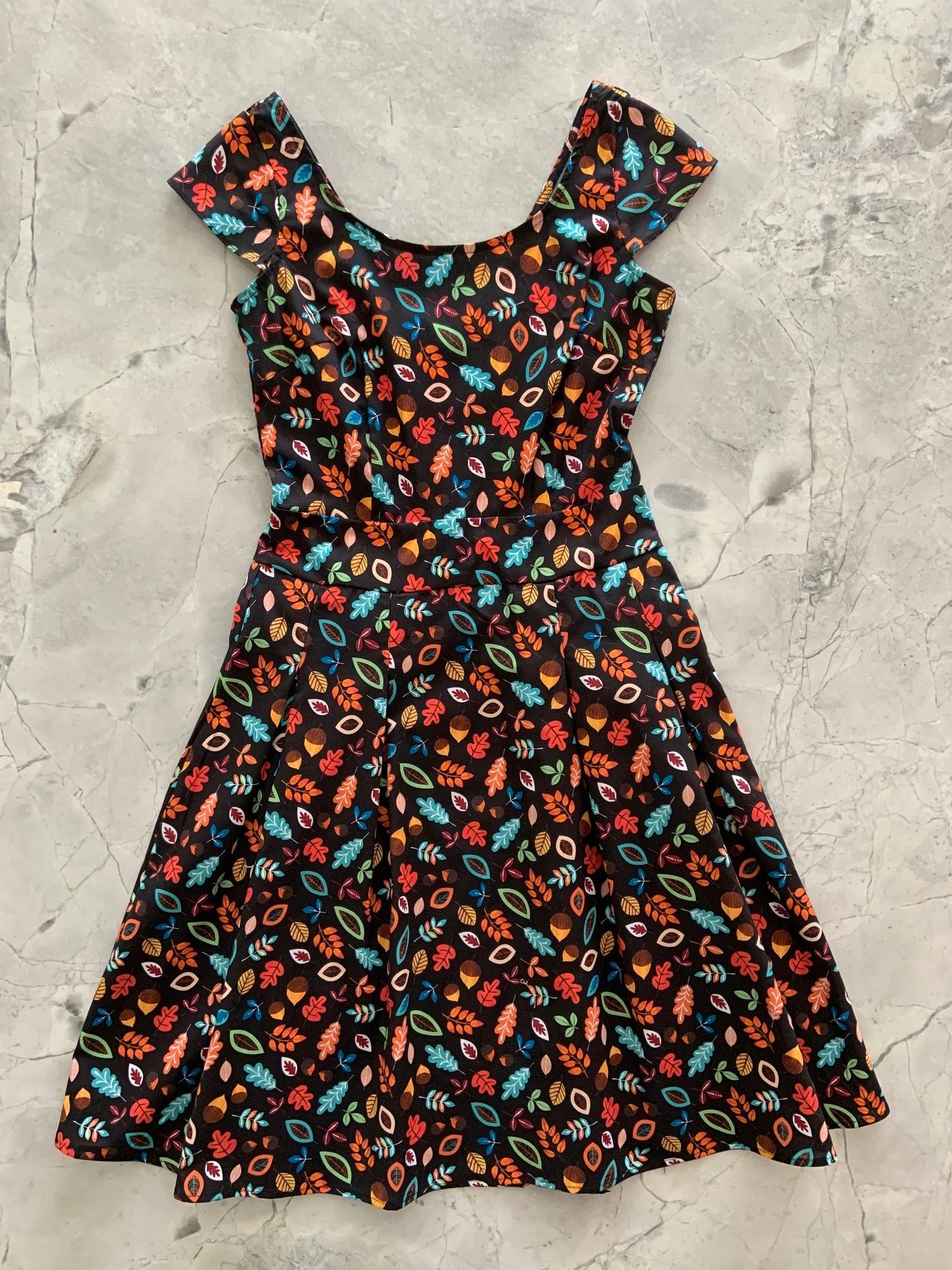 Leaves & Acorns Margaret Dress Retrolicious