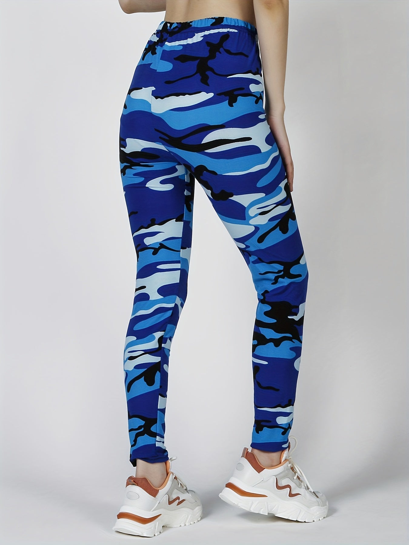 Camouflage Gray-Green Women's Casual Leggings, Cropped Length NovaCart