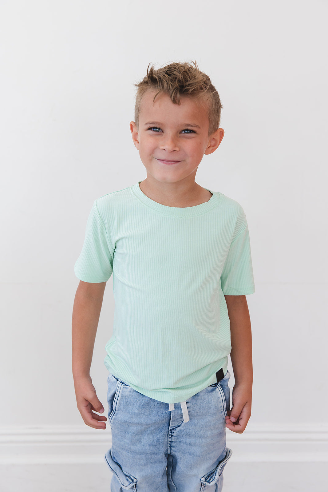(SOLID, ribbed) Lion Around - Everyday Tee Blush Lotus