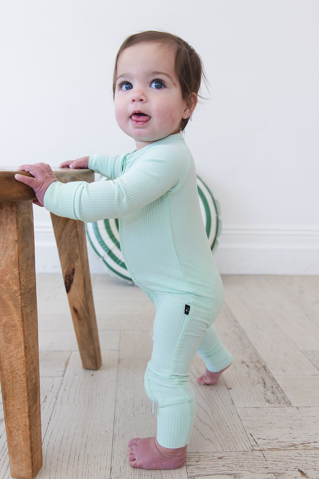 (SOLID, ribbed) Lion Around - Zippy Blush Lotus