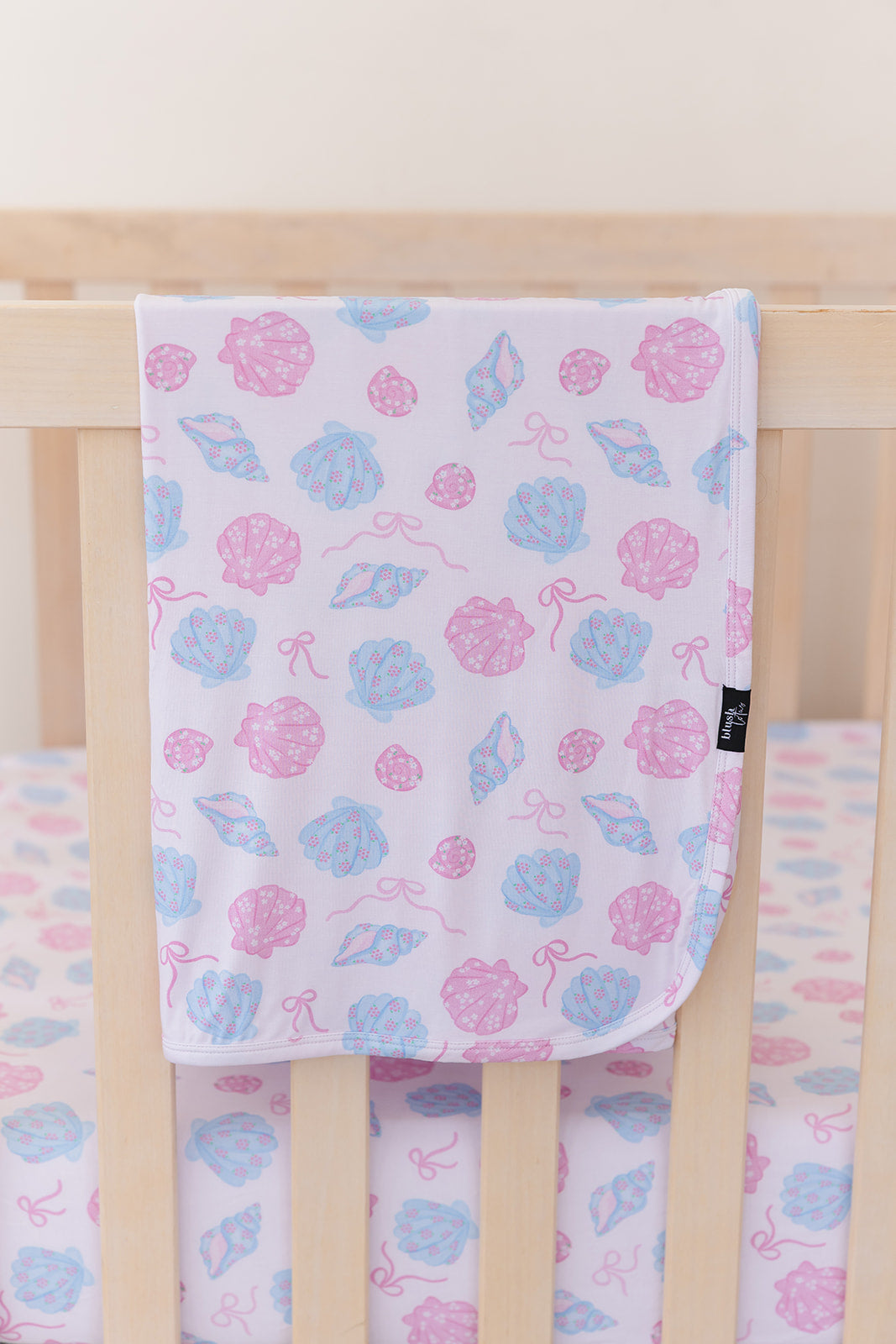 Cove - Lightweight Blanket Blush Lotus