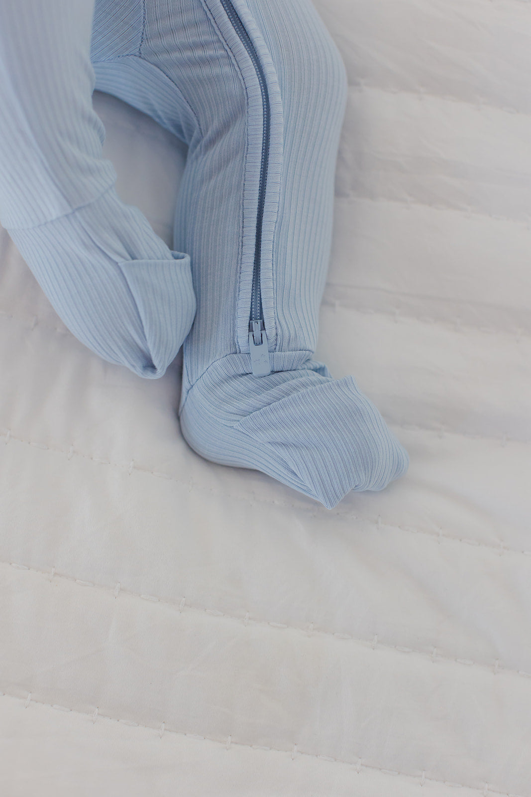 Blue Macaron (ribbed) - Zippy Blush Lotus