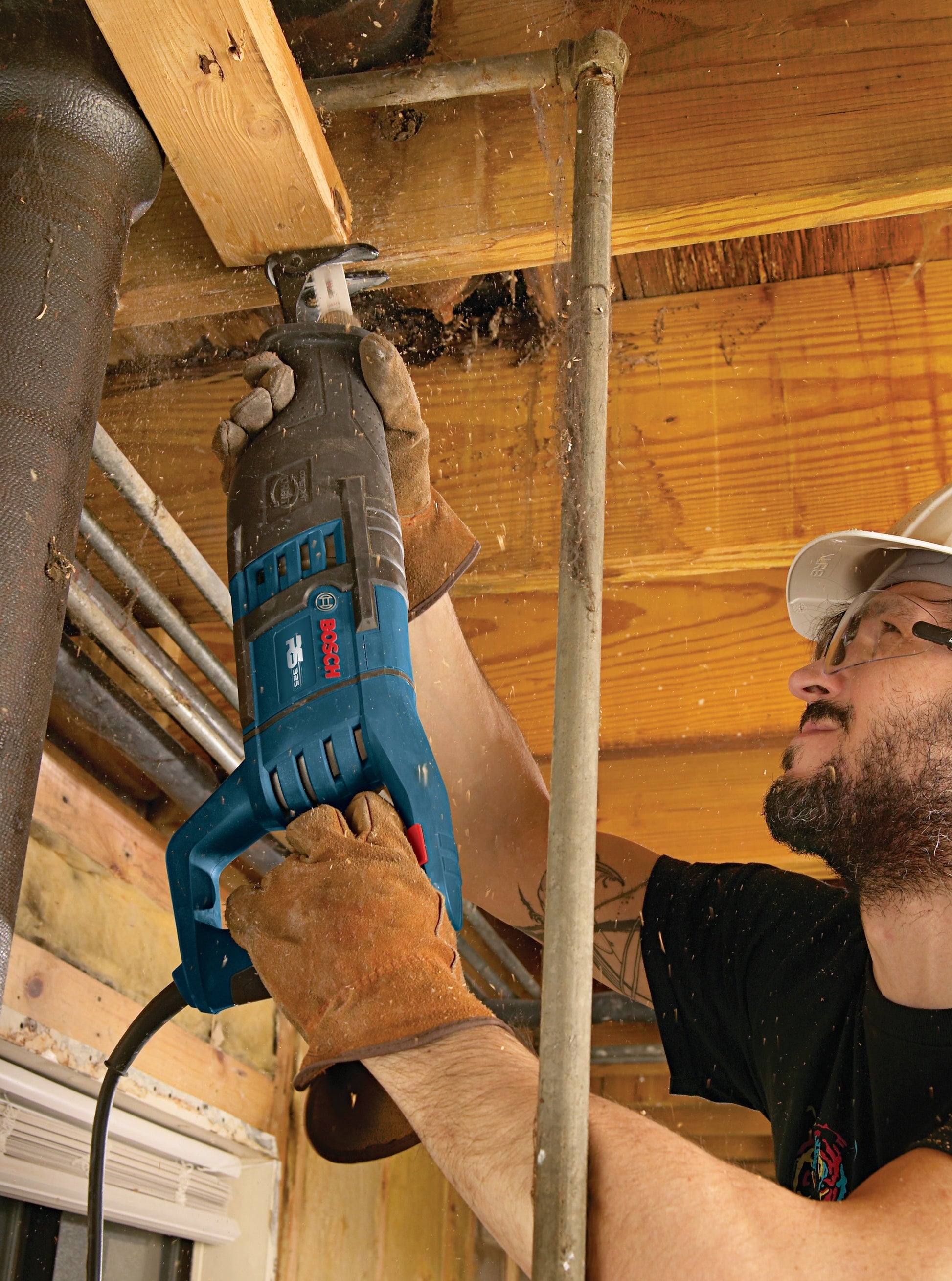 BOSCH RS325 1 In. D-Handle Reciprocating Saw VM Hardware