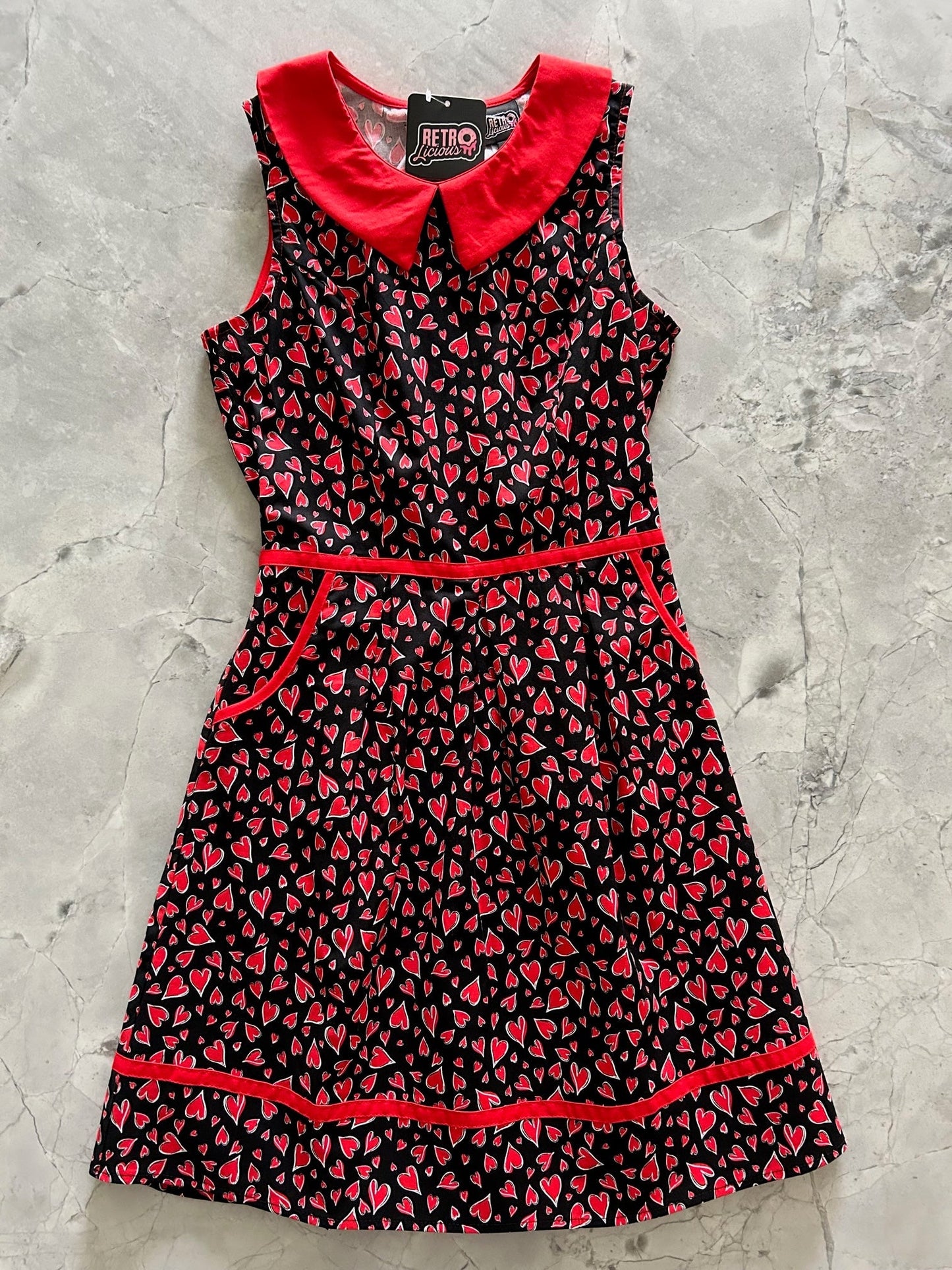 Hearts Collared Dress Retrolicious
