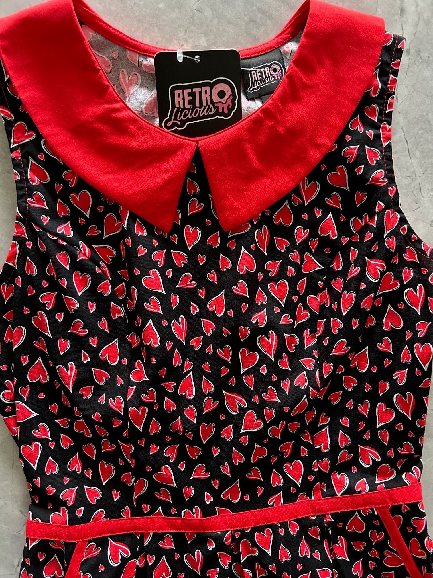 Hearts Collared Dress Retrolicious